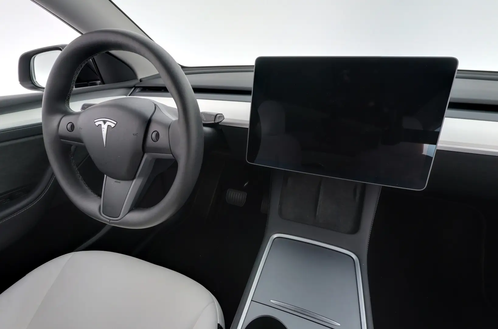 Car Image - 7BEBzDjsdRikmltNbT9Rft
