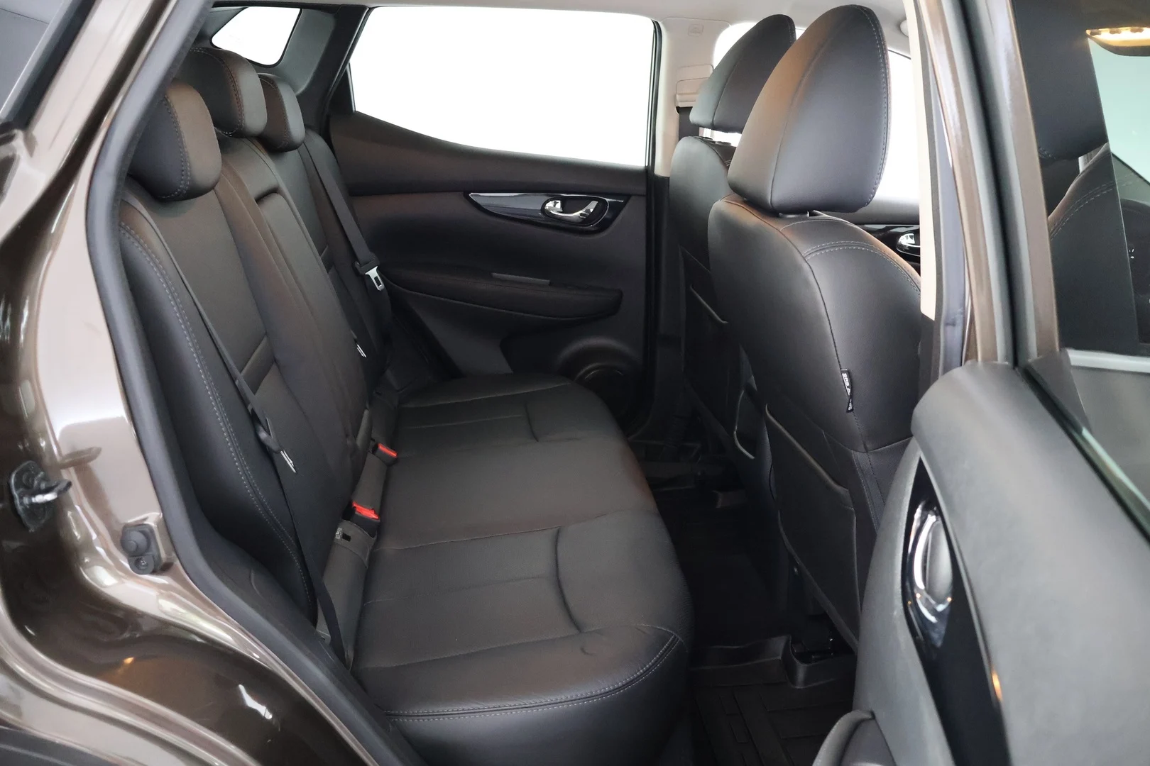 Car Image - phzv1L3SRPmRvWRb7ELcD