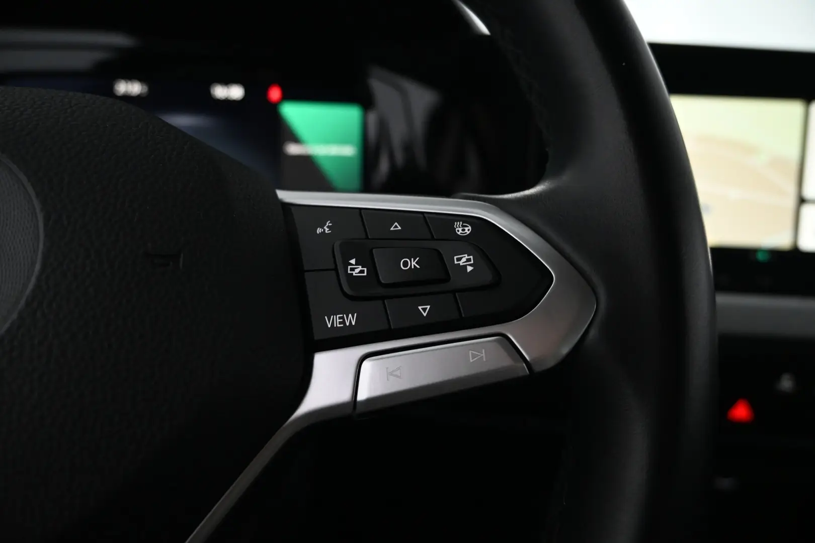 Car Image - 6ggzXmMbKeqlcbIj301oRb