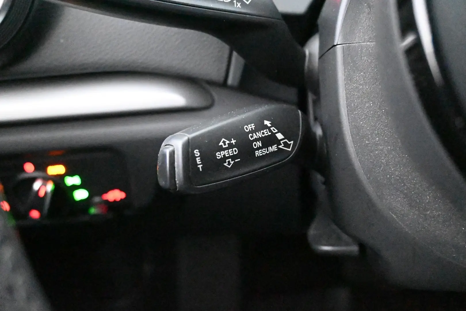 Car Image - 3V7yQg04JahpblBfgHqd2J