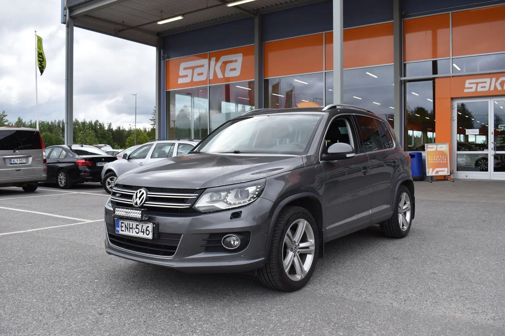 Car Image - 6dEBqlYm3AA0UwGsrPQF77
