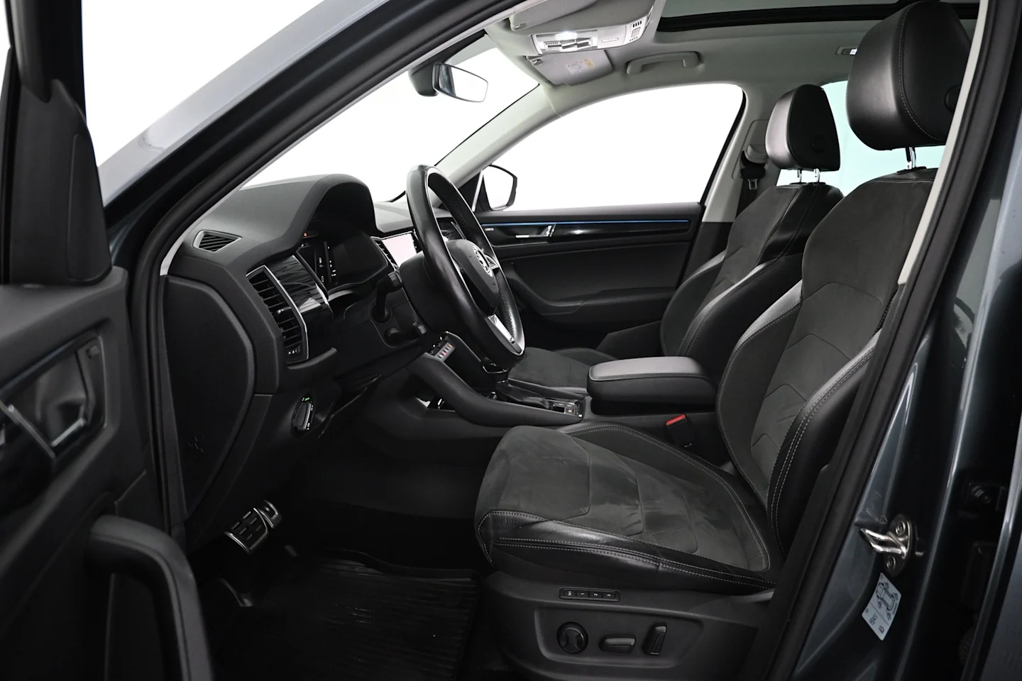 Car Image - 4C80NqqGDtXKOM2sDBhuSp