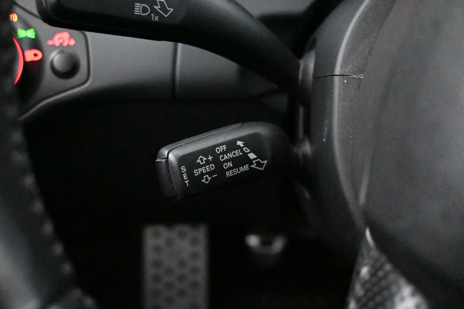 Car Image - 6tALNkhygMrINSlggcyJNb