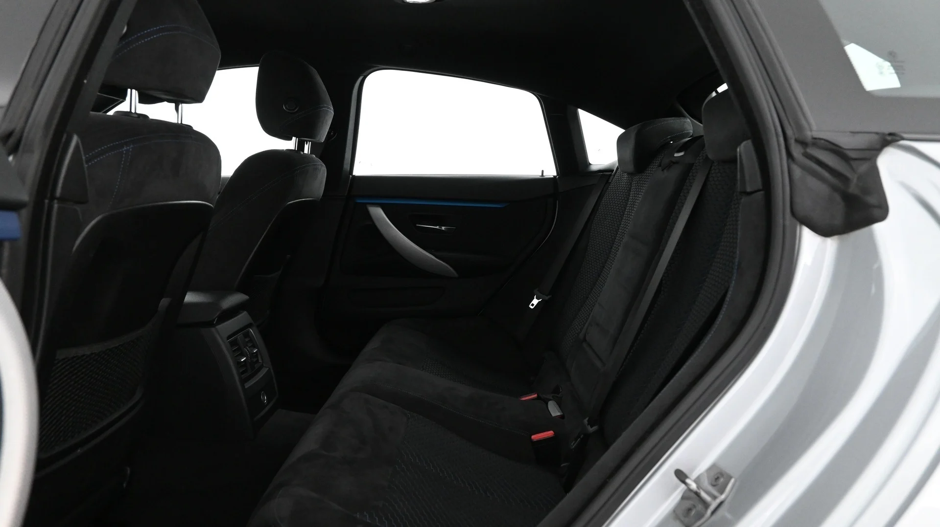 Car Image - 3SVPcXWaVLlm5ZdmaiCDaG