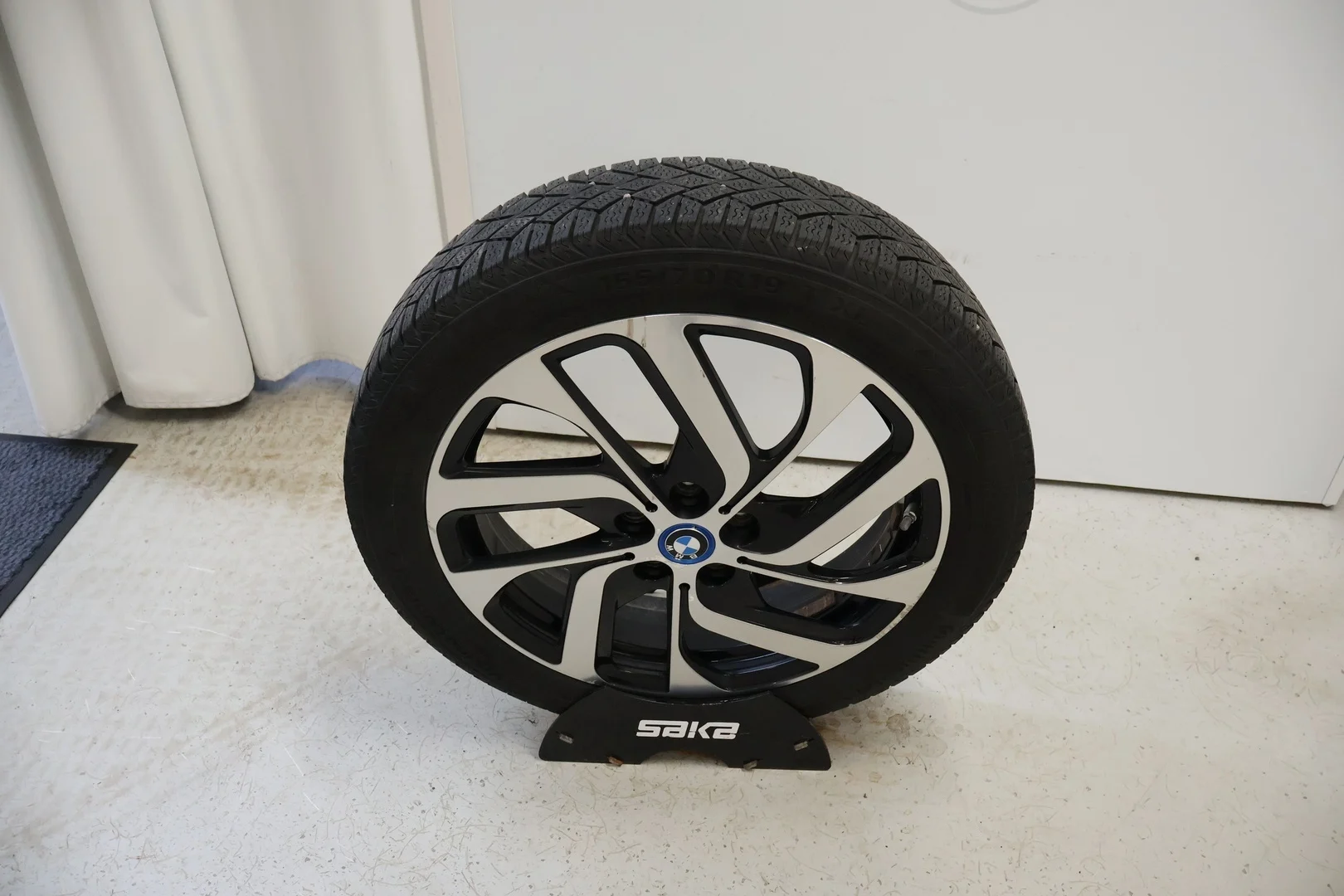 Car Image - 4f7OzMoBCvlURJXeDaxDHI