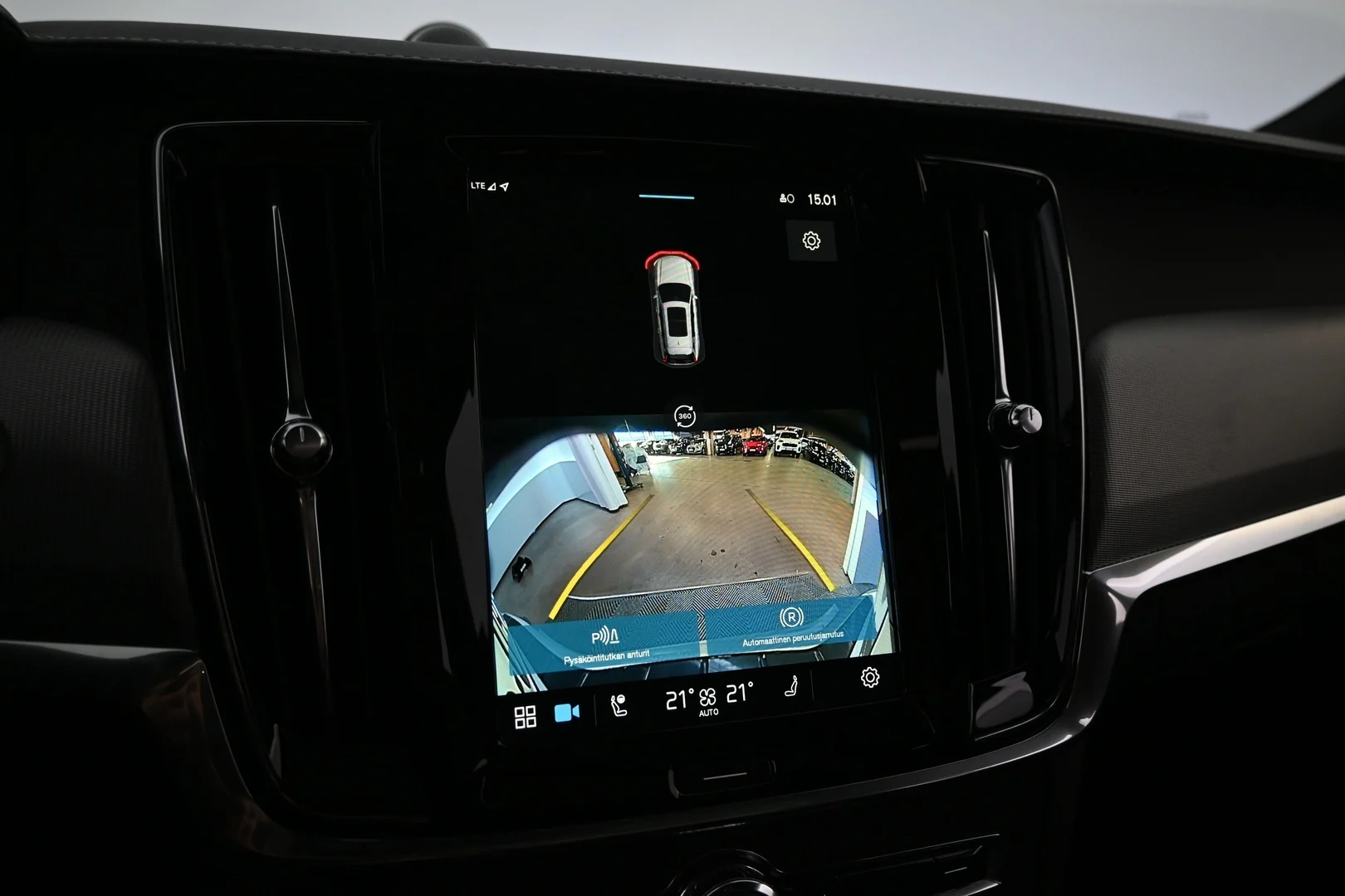 Car Image - 3lOj9wuOTHTSIPb00hsc7W