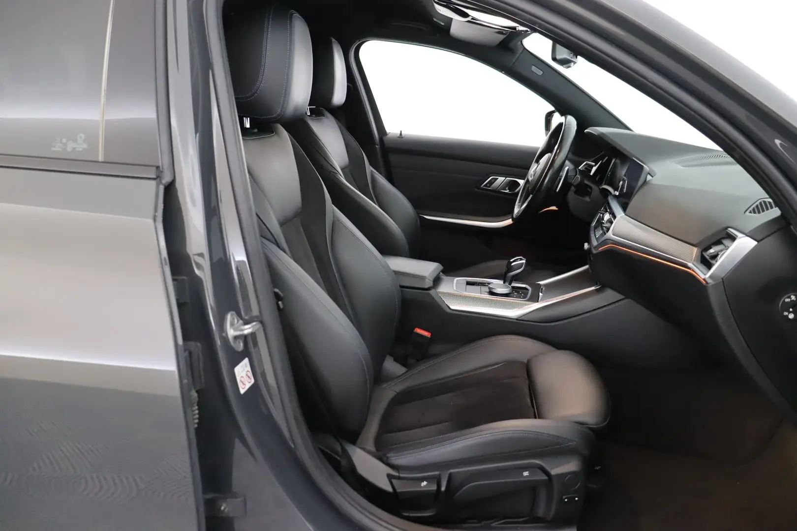 Car Image - 57iScbJK7Hx7RRY9AgQEmo