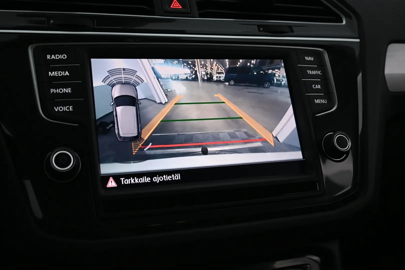 Car Image - 7JBRSnC2MQgP6xfamZeV2X