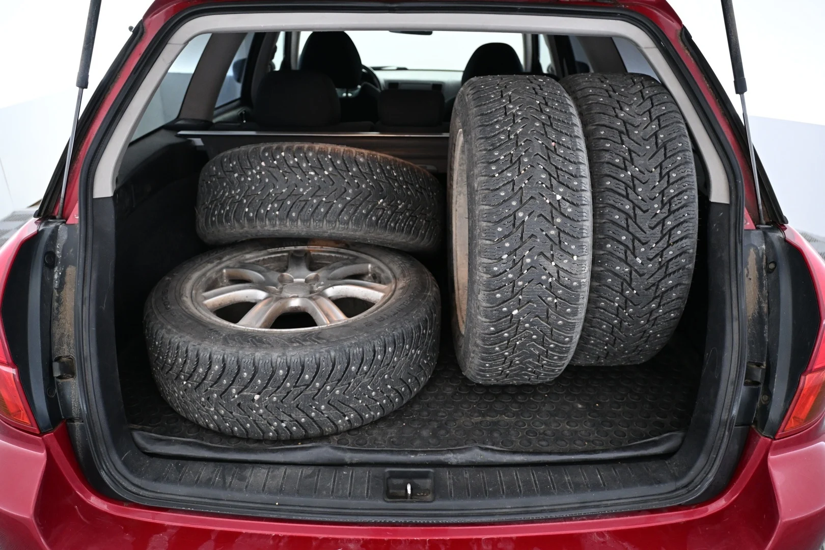 Car Image - 5ZcyVlbeaehlAAqZJzvQCl