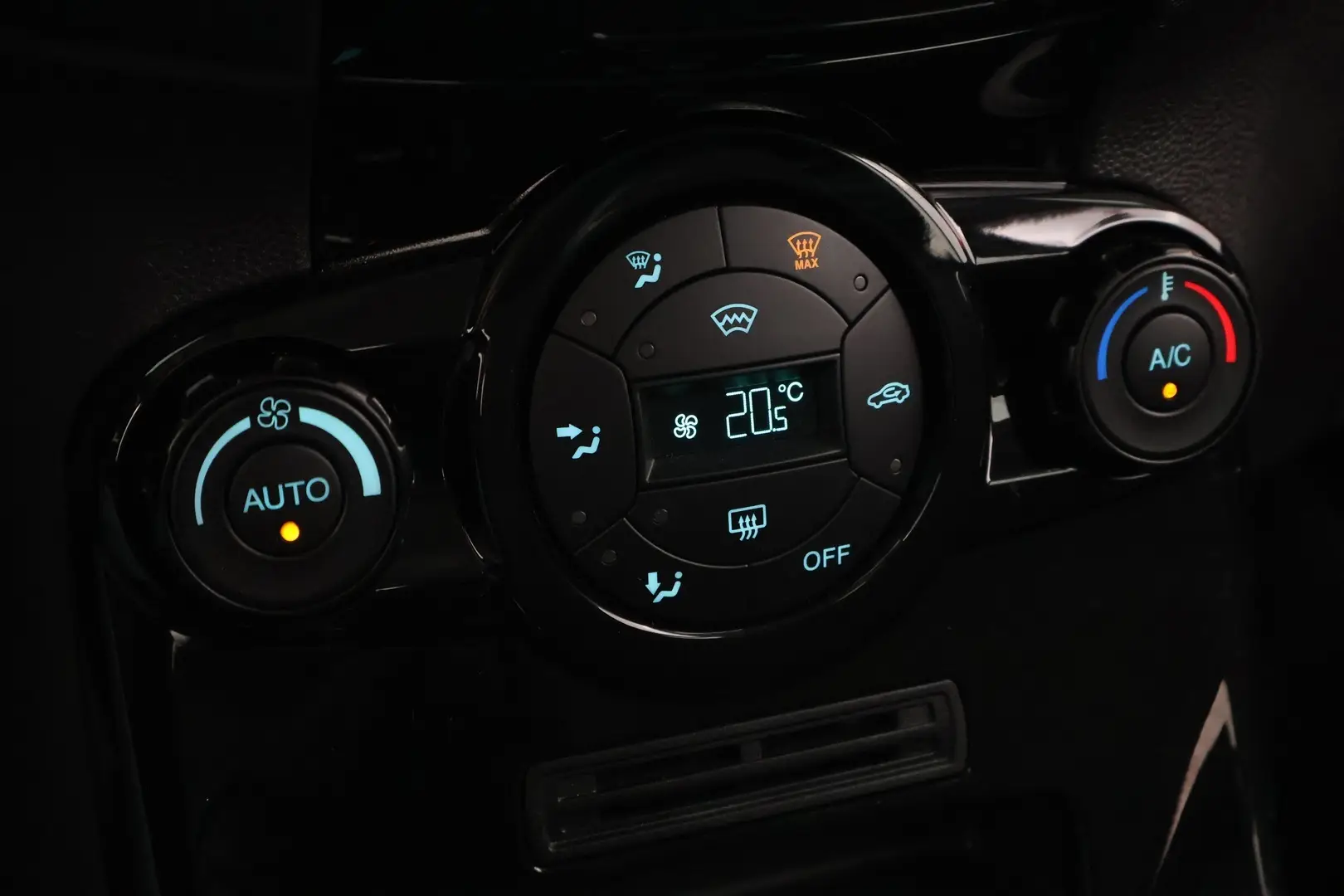 Car Image - 5tqj86J4K4RdZgPeQFfSkD