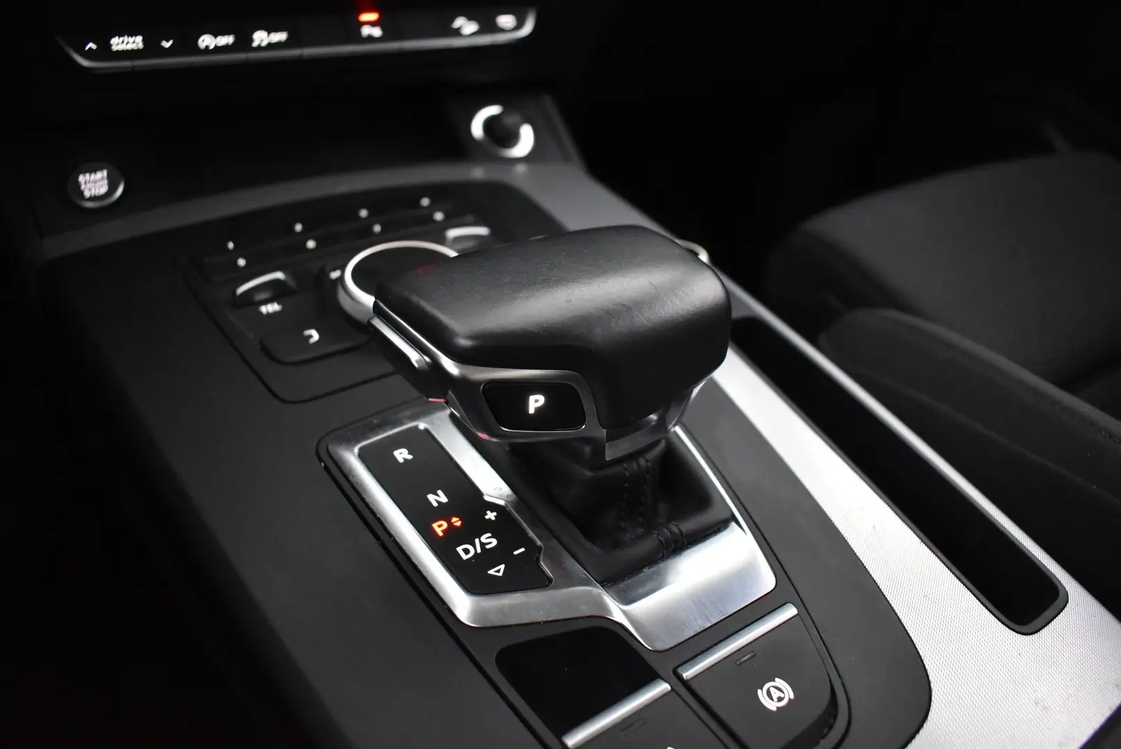 Car Image - 4fmlE00brmIn55Gu79ZtDH