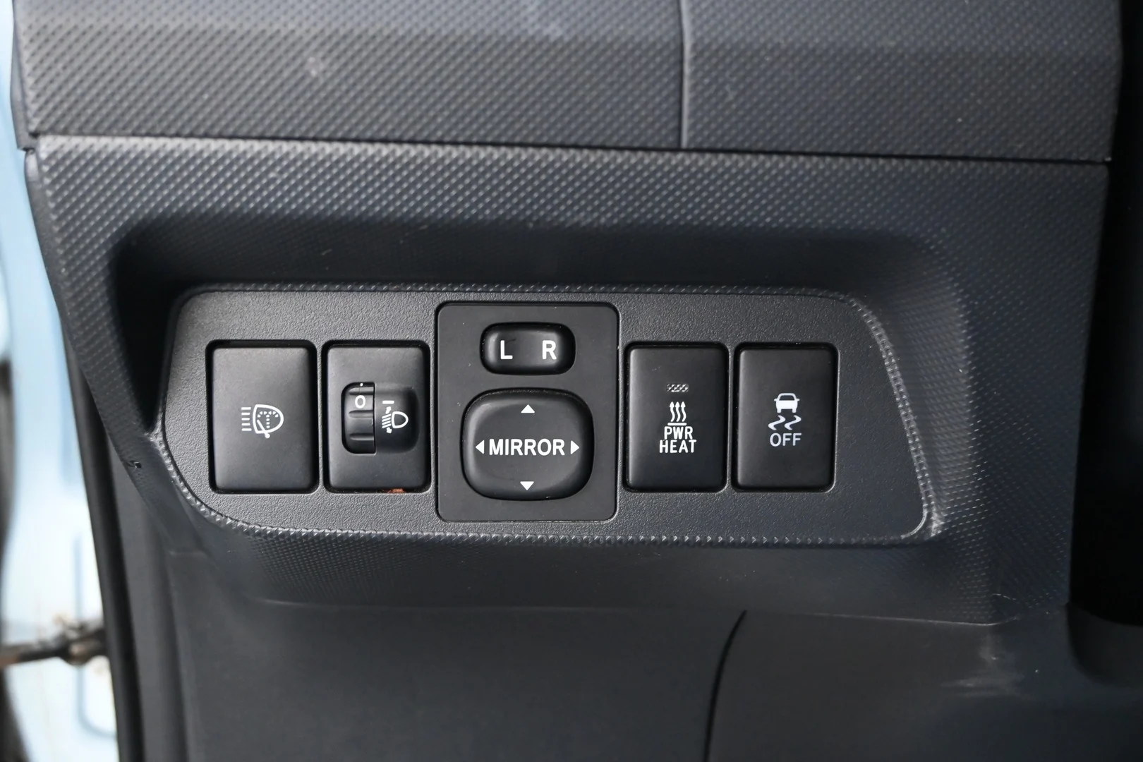 Car Image - n1fF1Q7eegPF6NBWN2uaK
