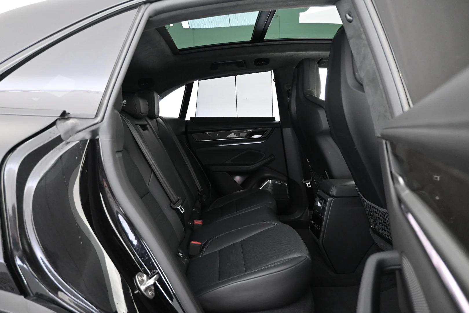 Car Image - FXashHBLS0IIsfvip1pRD