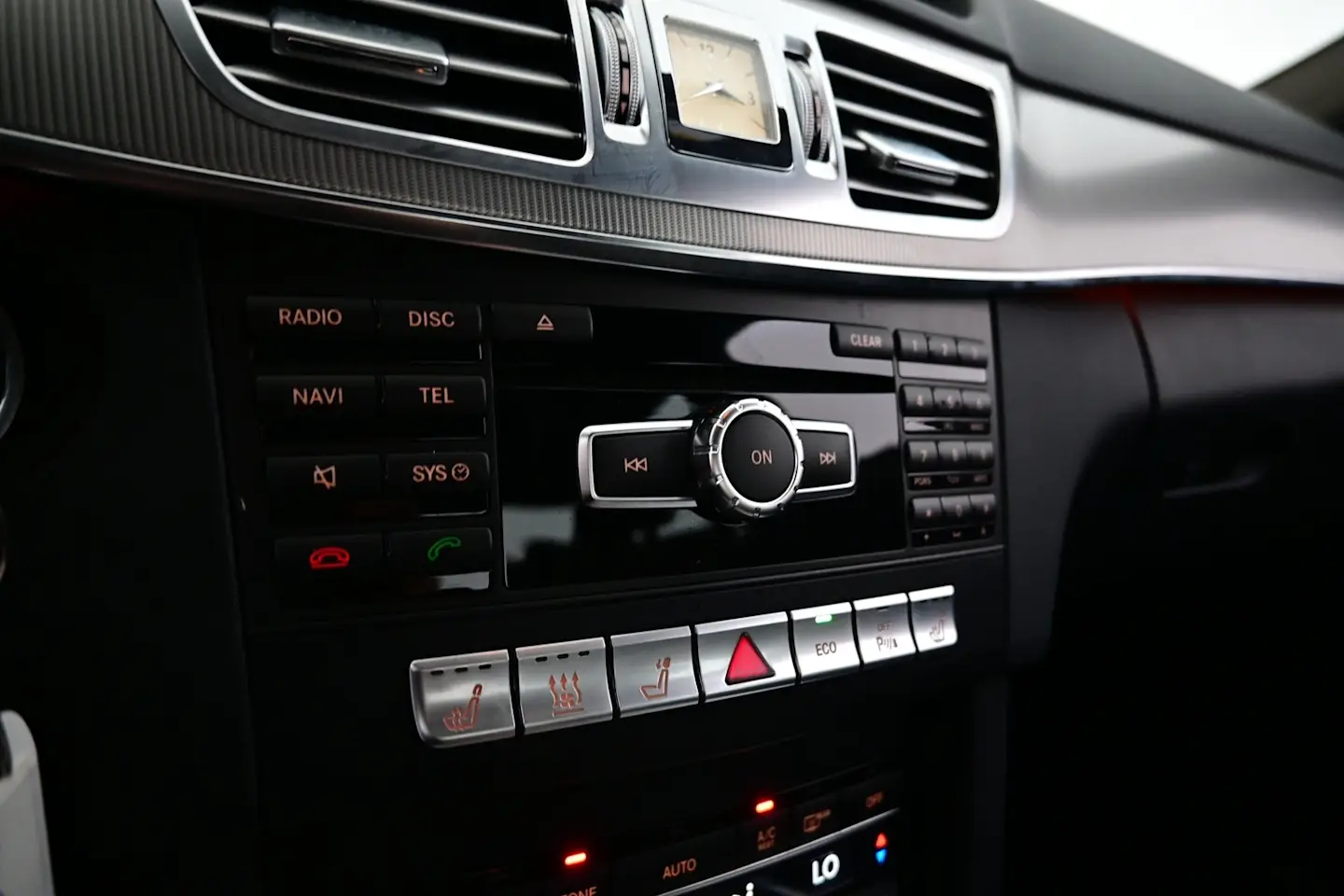Car Image - 5TWscnpUxzUFI4HVBX4yfN