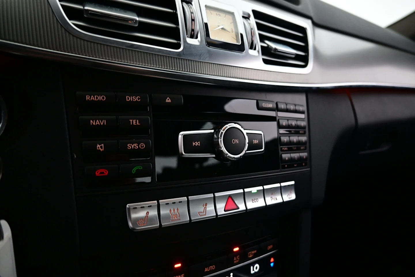 Car Image - 5TWscnpUxzUFI4HVBX4yfN