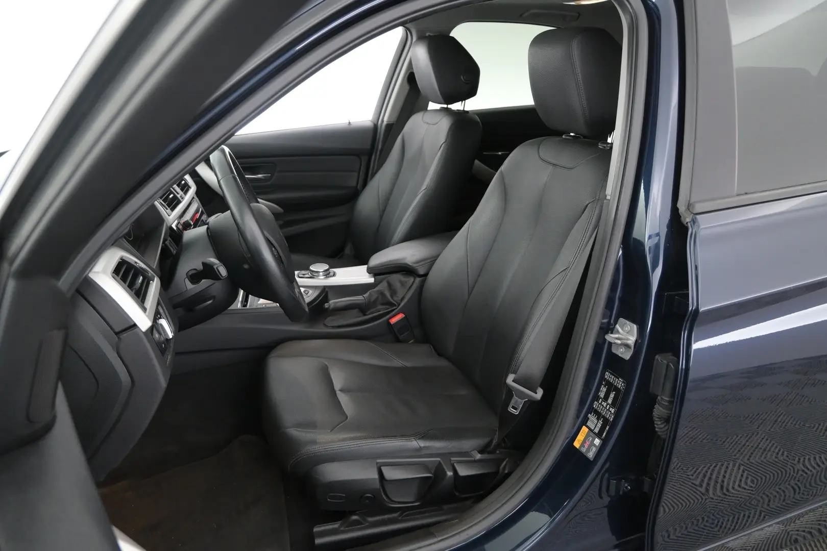 Car Image - kDEnVpyw4hkcPtCGKSsIn