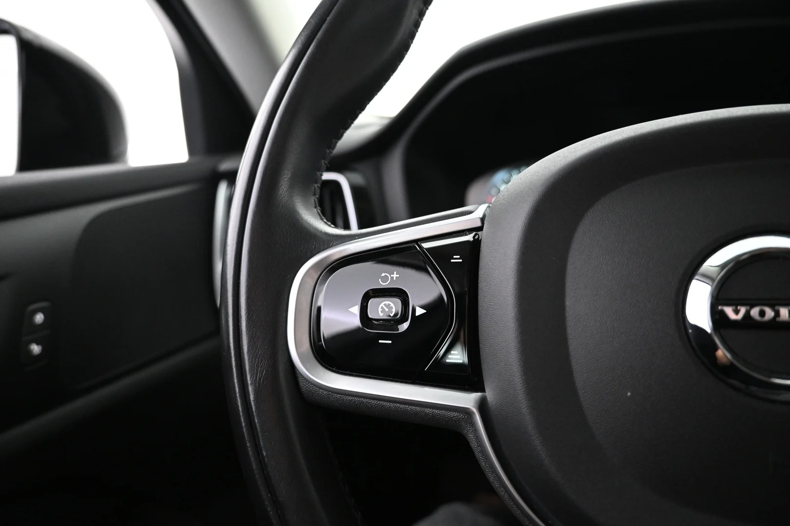 Car Image - 7d4dnpzTr6G5Xq8Xdor9F5