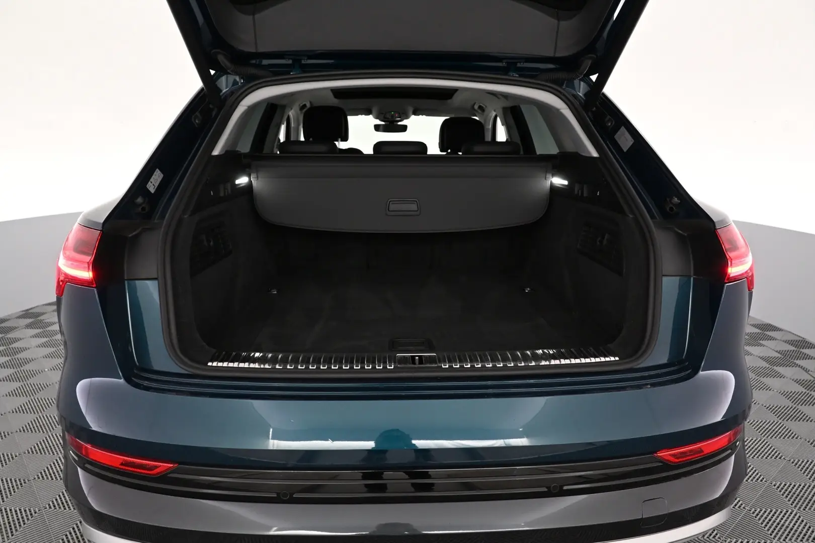 Car Image - 65tUAukNQ4Jbbqa4avNFjy