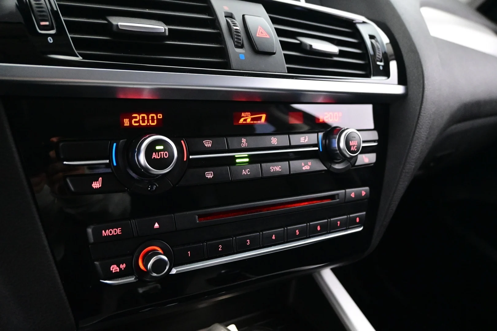 Car Image - tNtecYhoifJ4y0AlMX4ZB