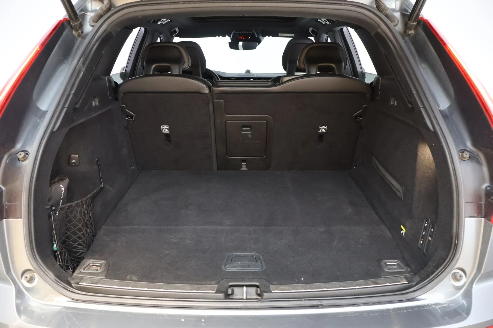 Car Image - 2Q0RwSpIQLyHEczMaPXGFP