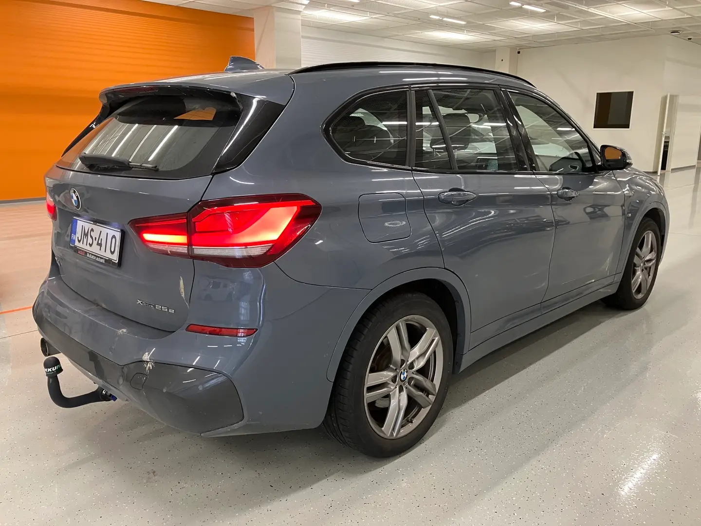 Car Image - 4j37E1qENX5ogvyrhpzolF