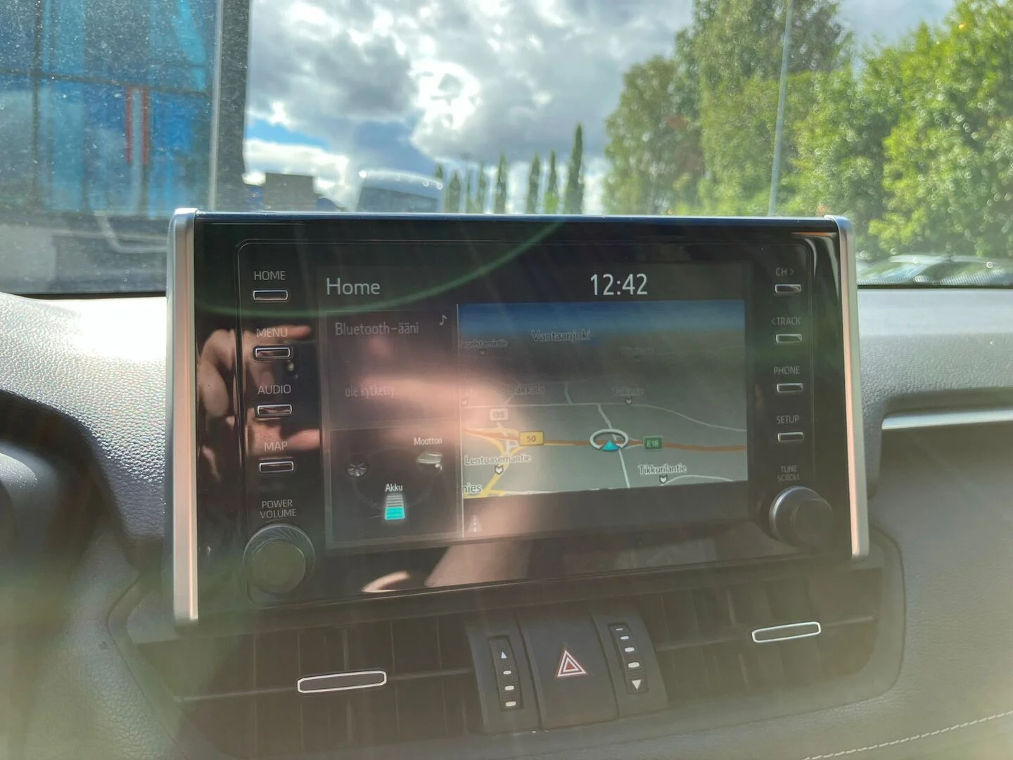 Car Image - 1URslV15dn1lADwKptylGb