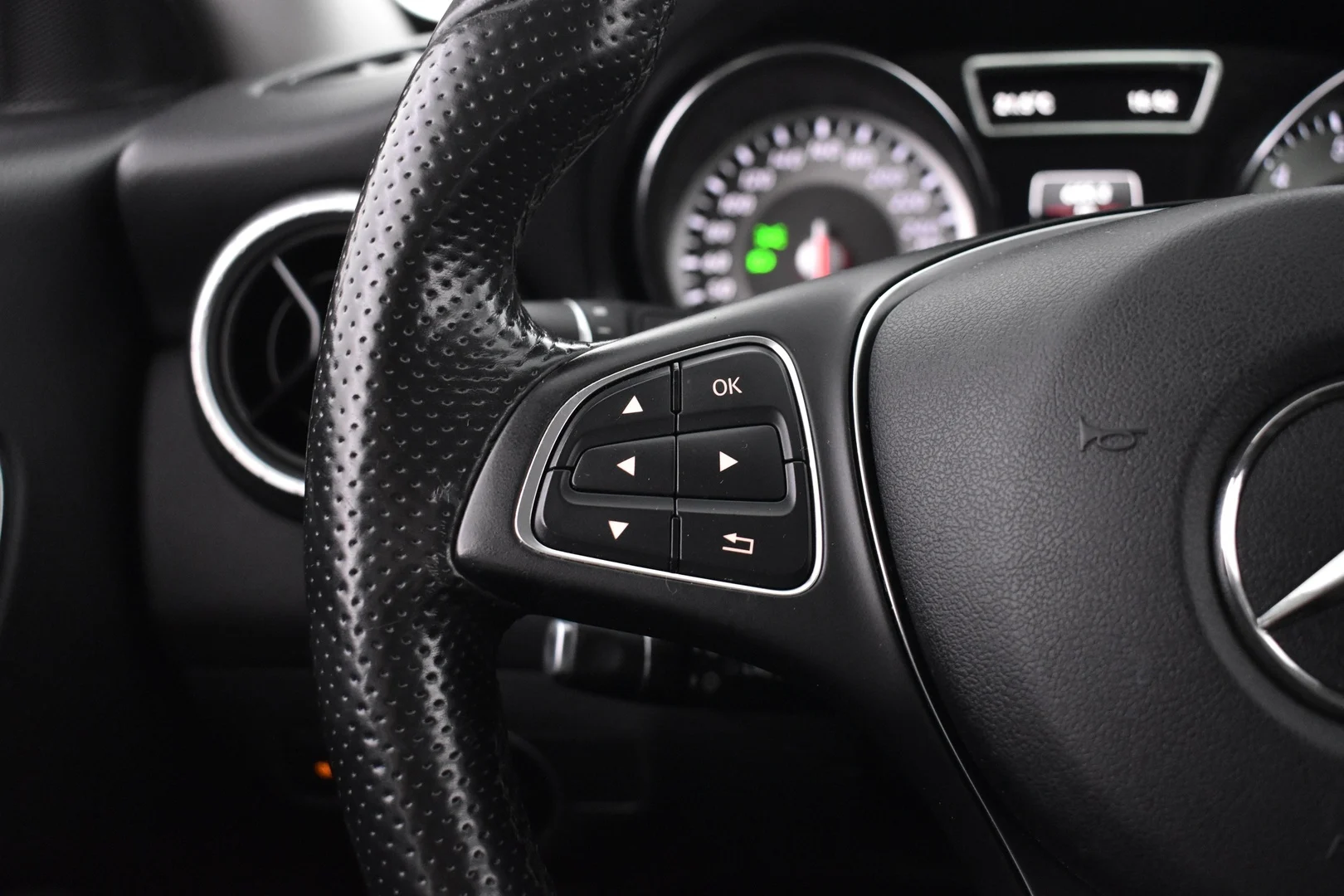 Car Image - 3rD07PH4m9lbEcNSLr8gS0