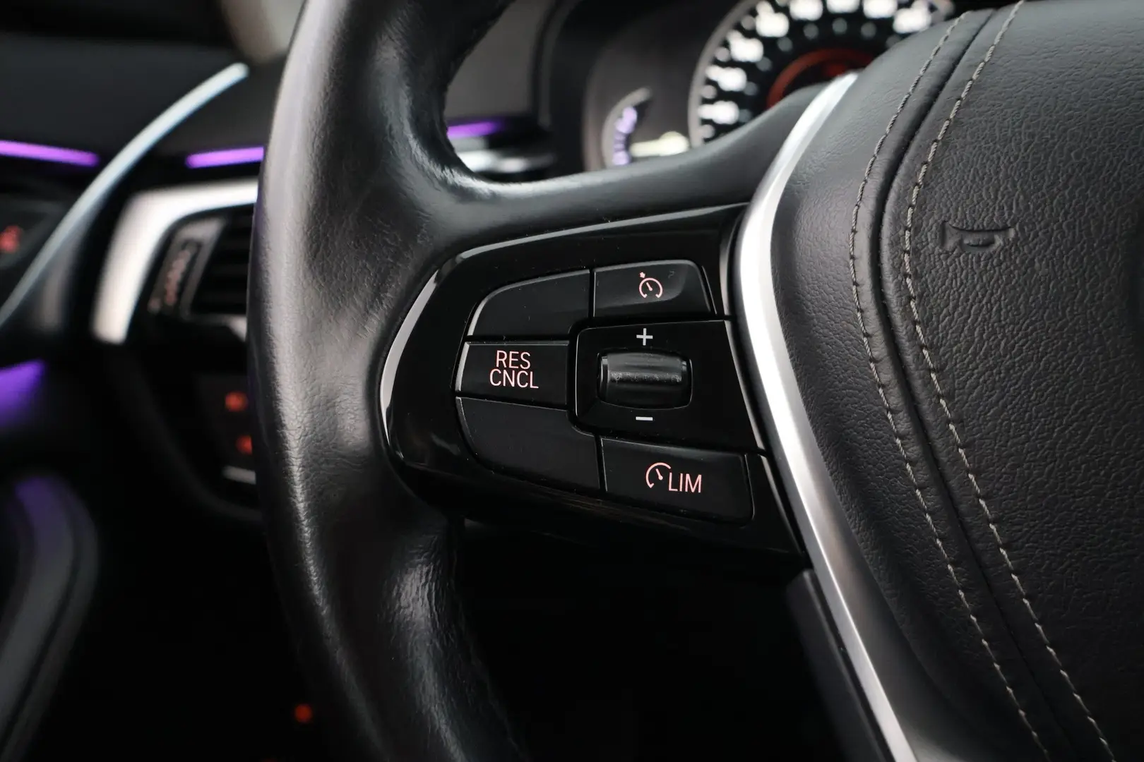 Car Image - 3VJGcqUdQ3wIakkW6Ta9Zp