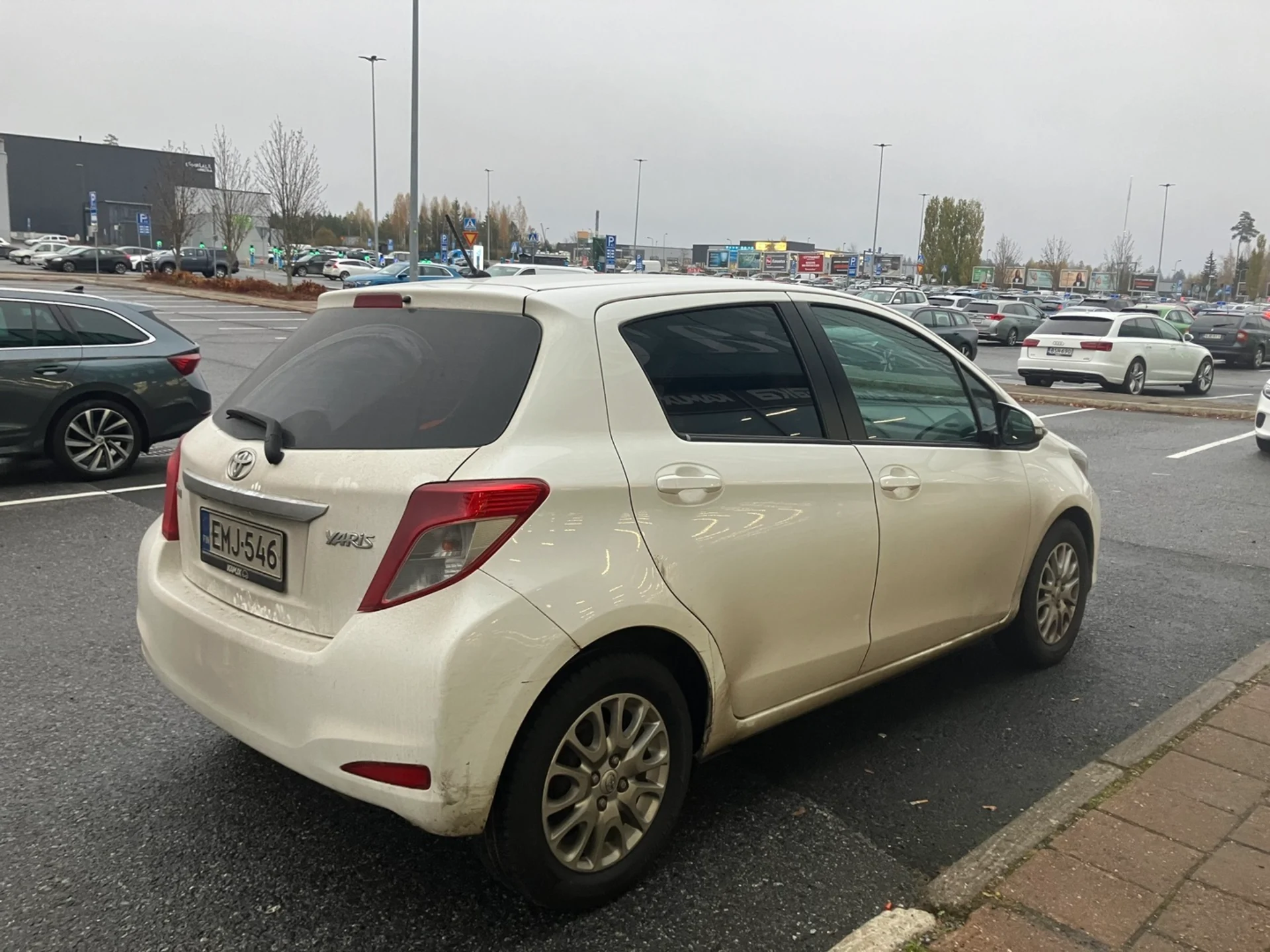 Car Image - 4CMZ6ld7URytpg7MqJDetG