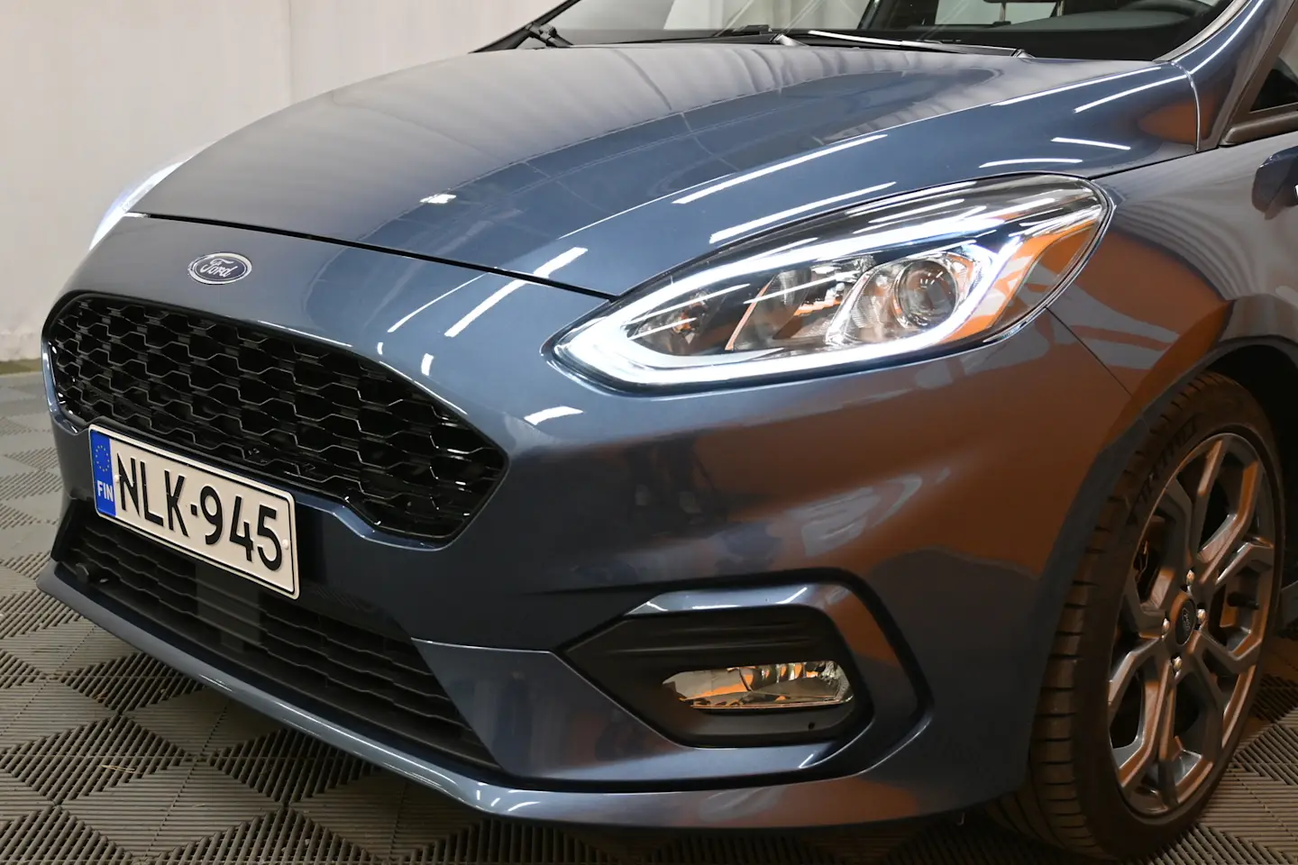 Car Image - 2nSlkwUu7t3oUc2jXfBVSi