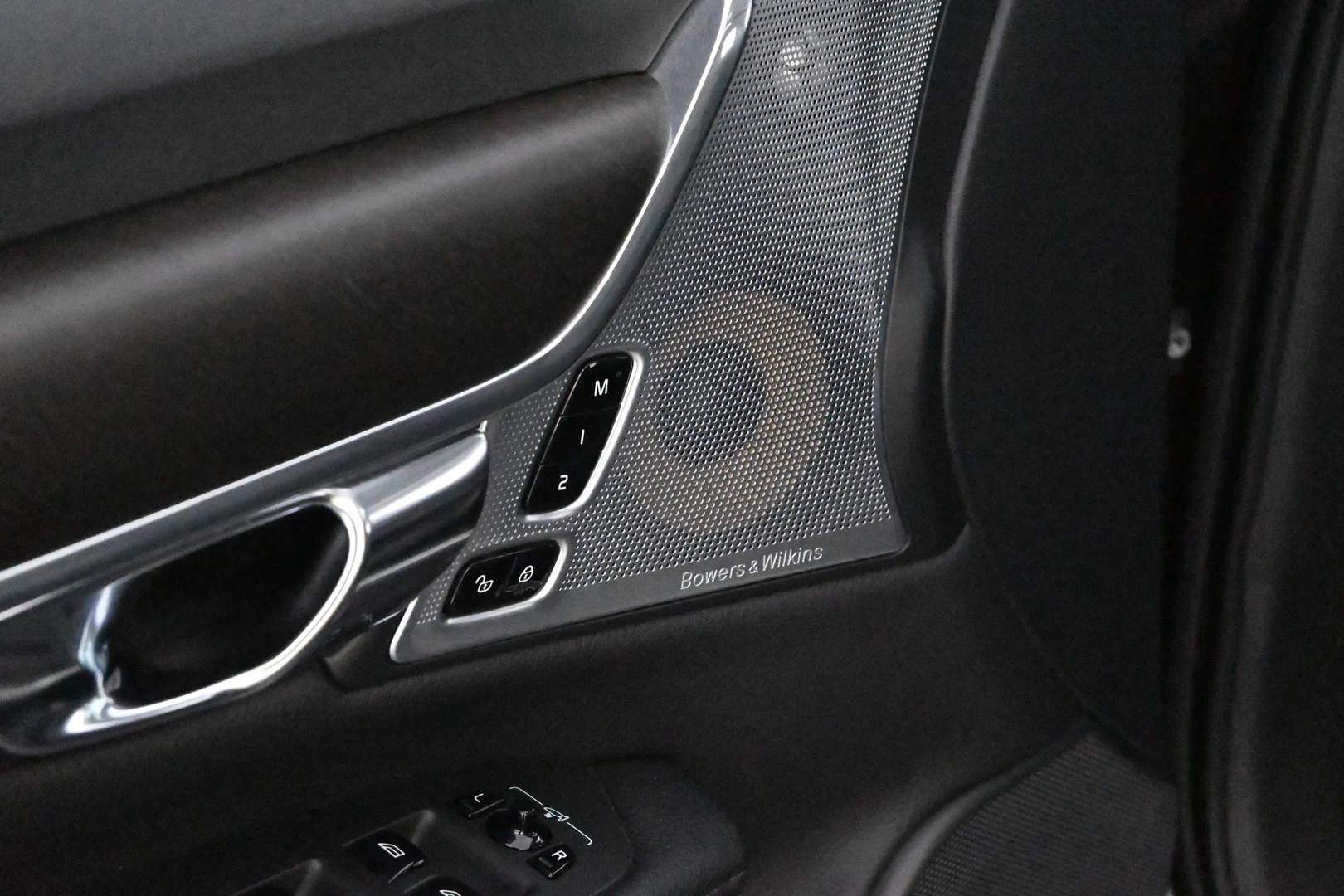 Car Image - 4zanVJC6PczF7OE8FDw947