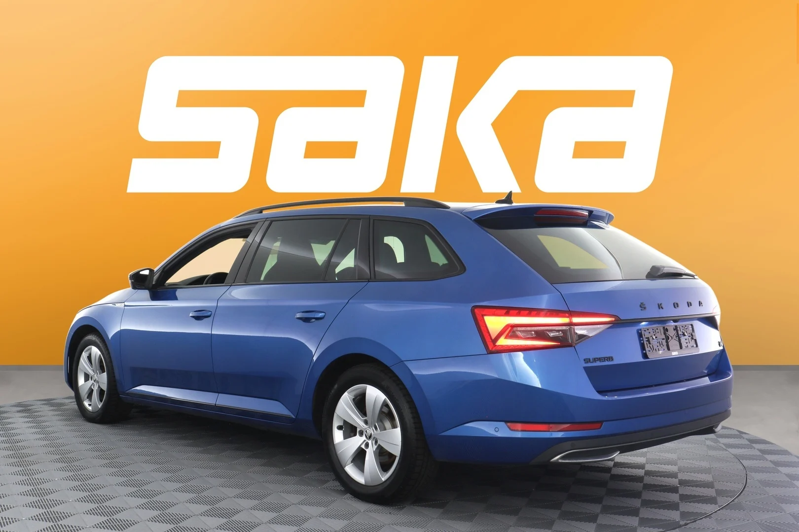 Car Image - 2SWNjKUkrSPWZoLmkWq3ke