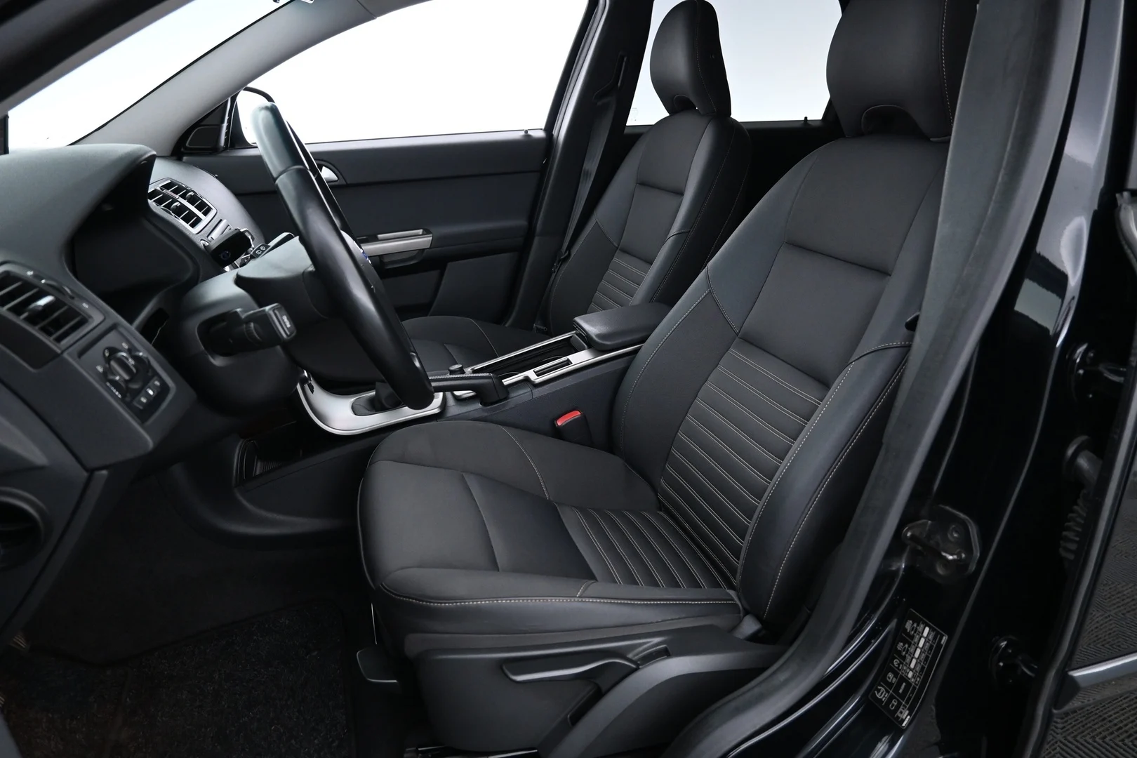 Car Image - 5ZmqDlVEinHcZxbF5yCEvc
