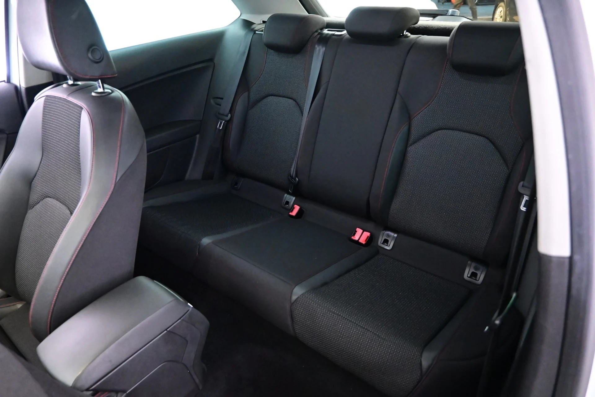 Car Image - nOls0K1jFgWiUWJqE4AH3