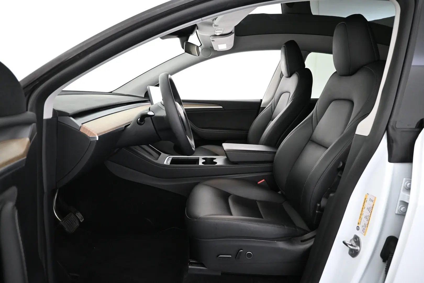 Car Image - 4x1lGU9f3QCseGoqGhrMgB