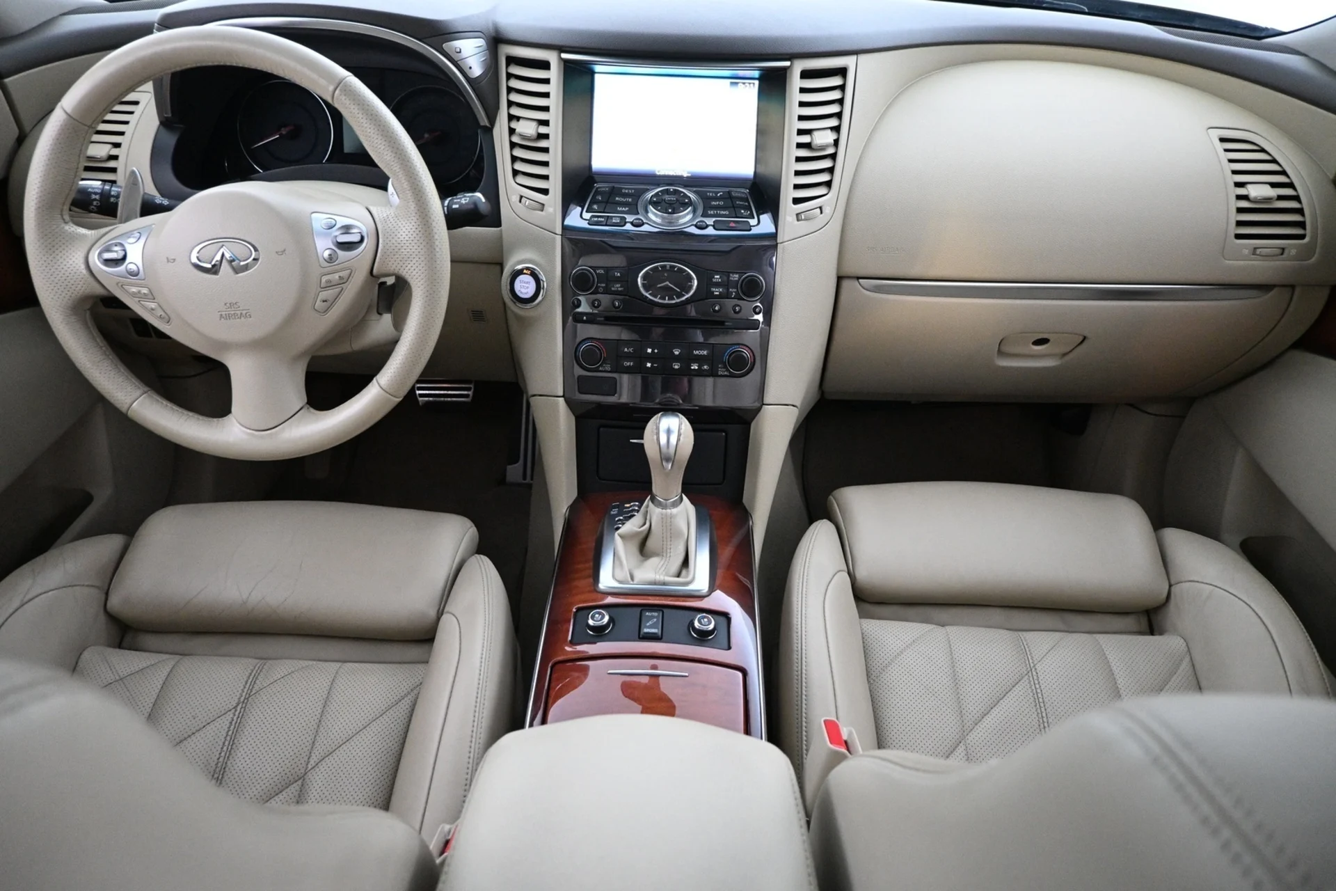 Car Image - 2o9FnhZvkXn25YLTKzQGaX