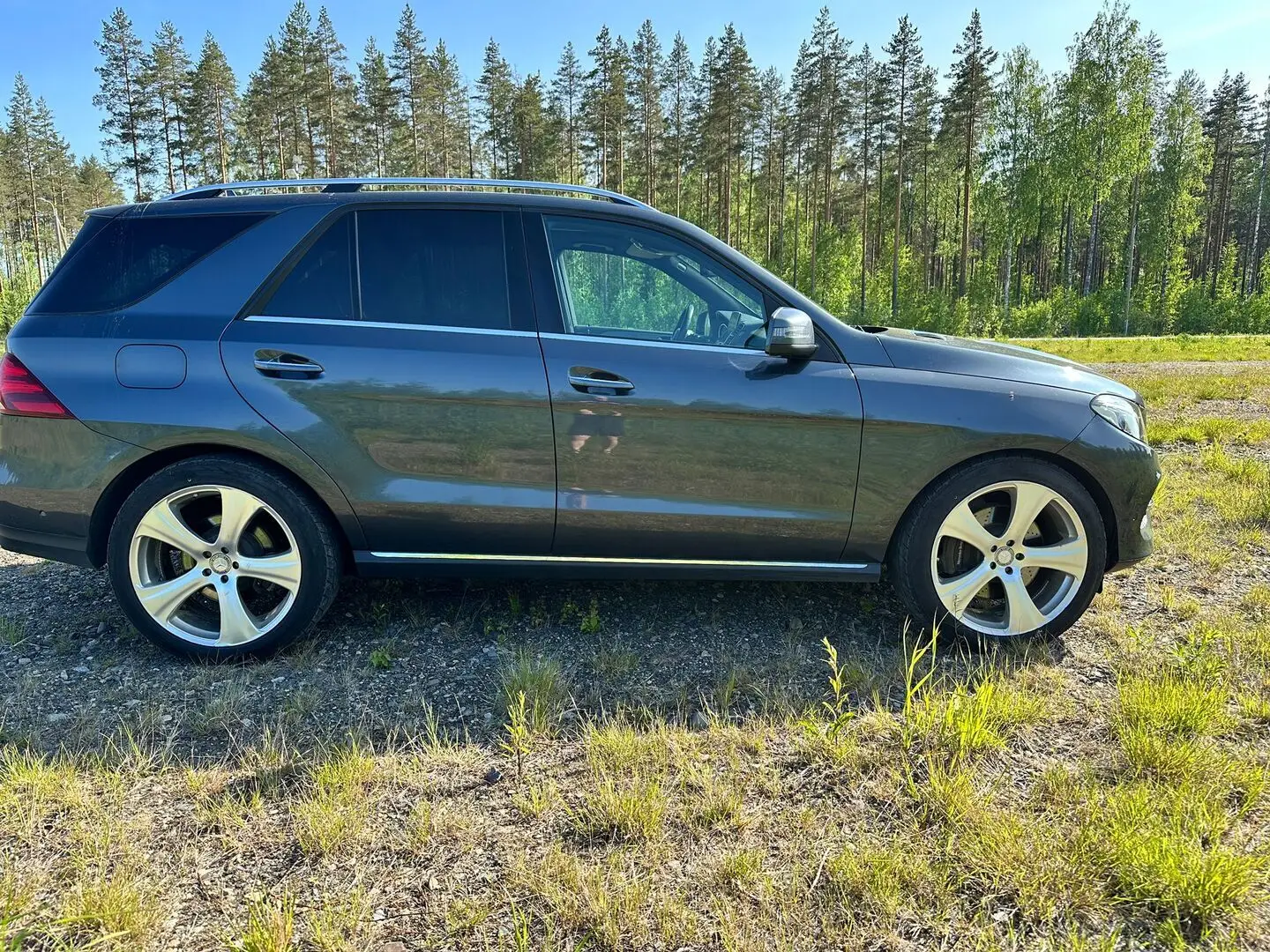 Car Image - 4VyN93T3doYhxEXmgiCHJ