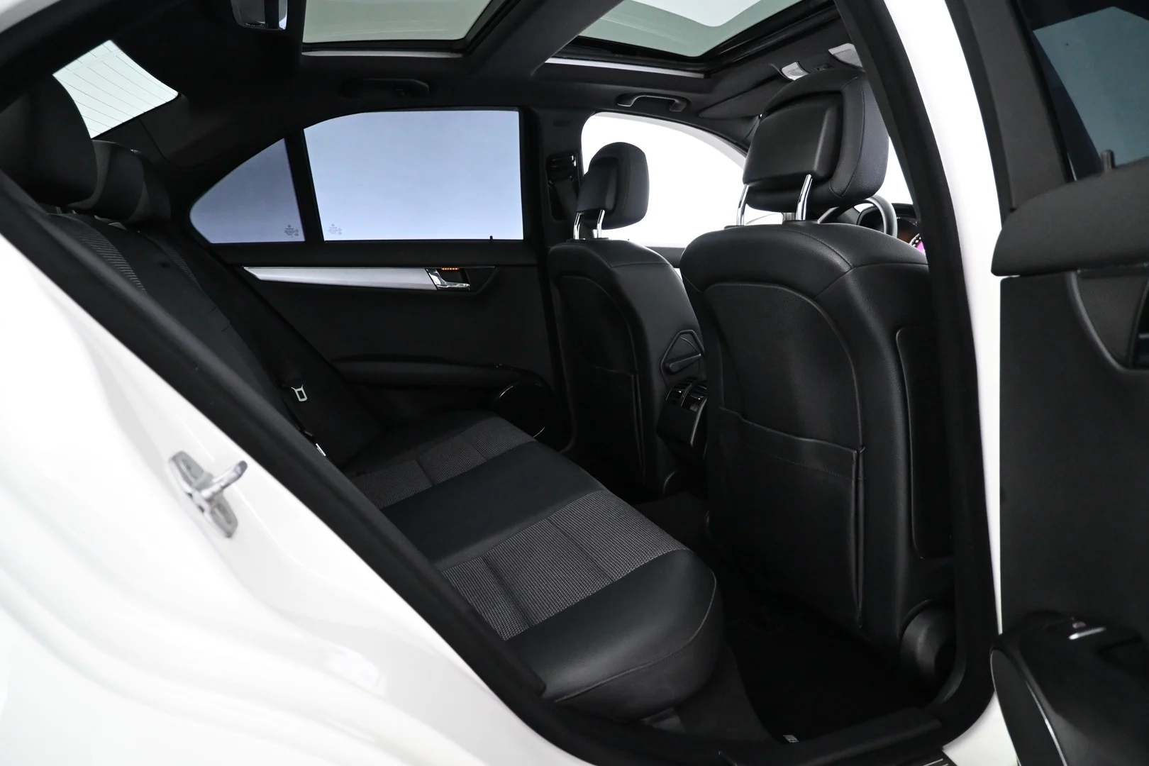 Car Image - 3dhq7JAATj9ghvd0qFWl8b