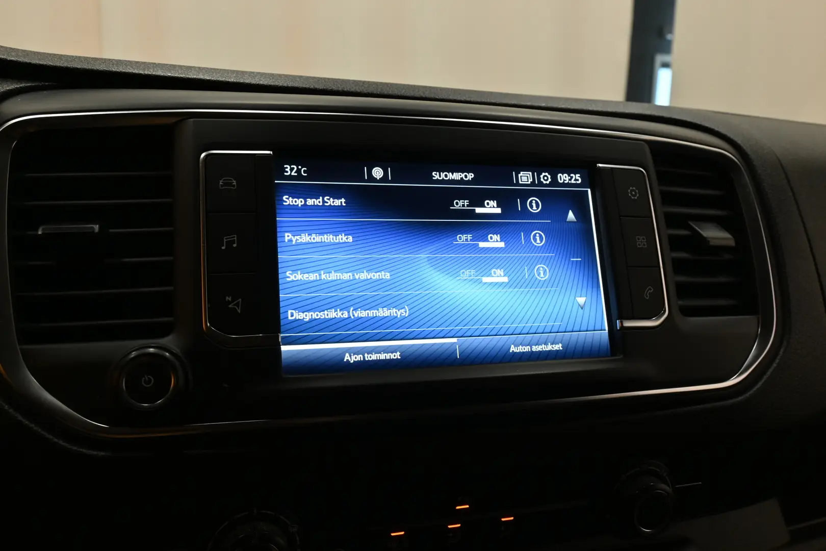 Car Image - 3BPoZbHqA196n2vQdFEJVE