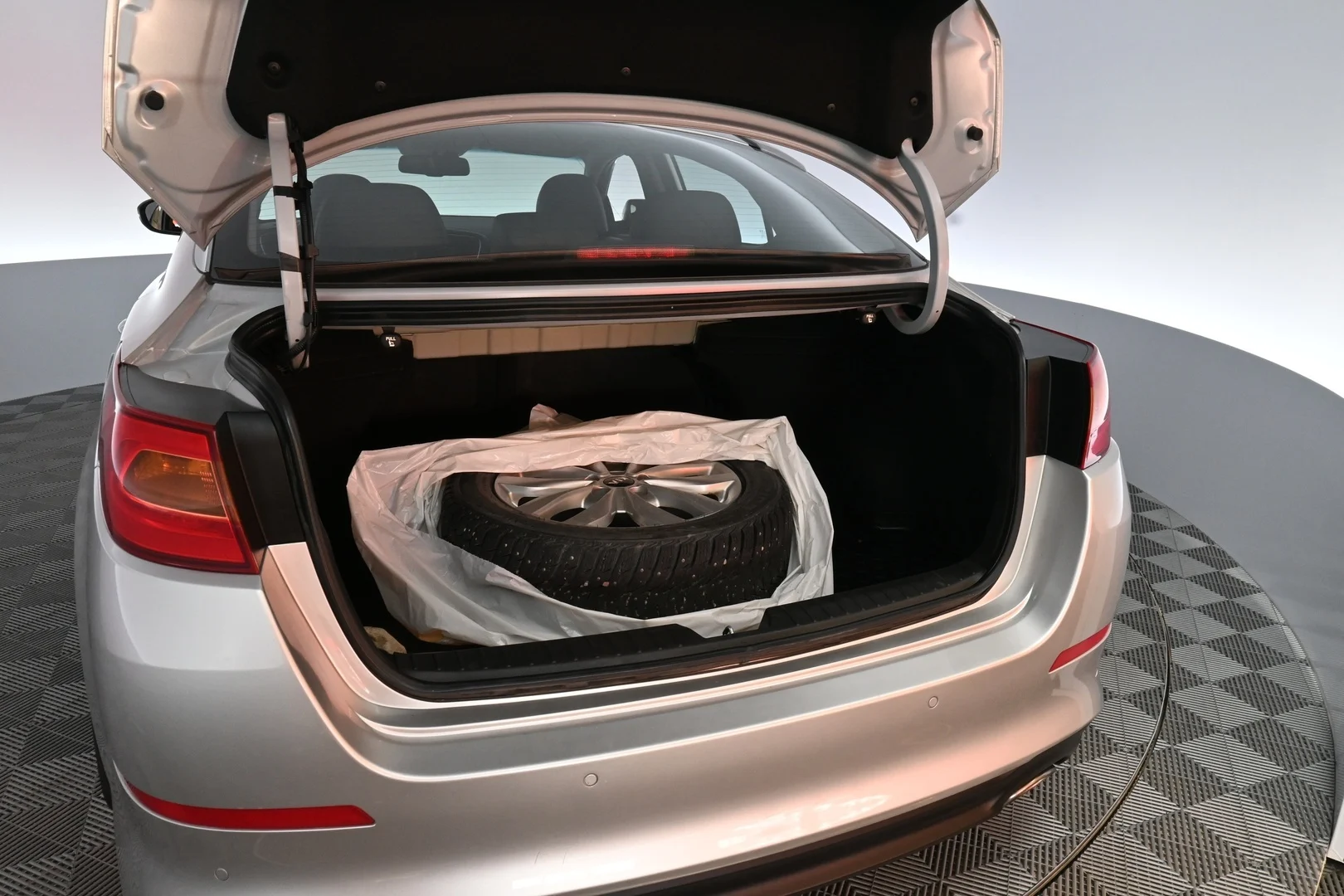 Car Image - 2par49KssaoacTj0CK4Rol