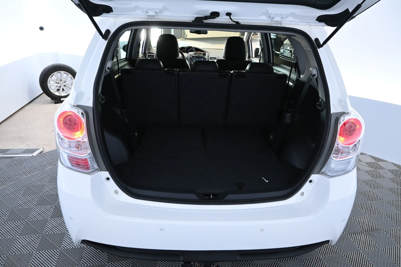 Car Image - qDKgoUUNpI7H4VS3VpeAg
