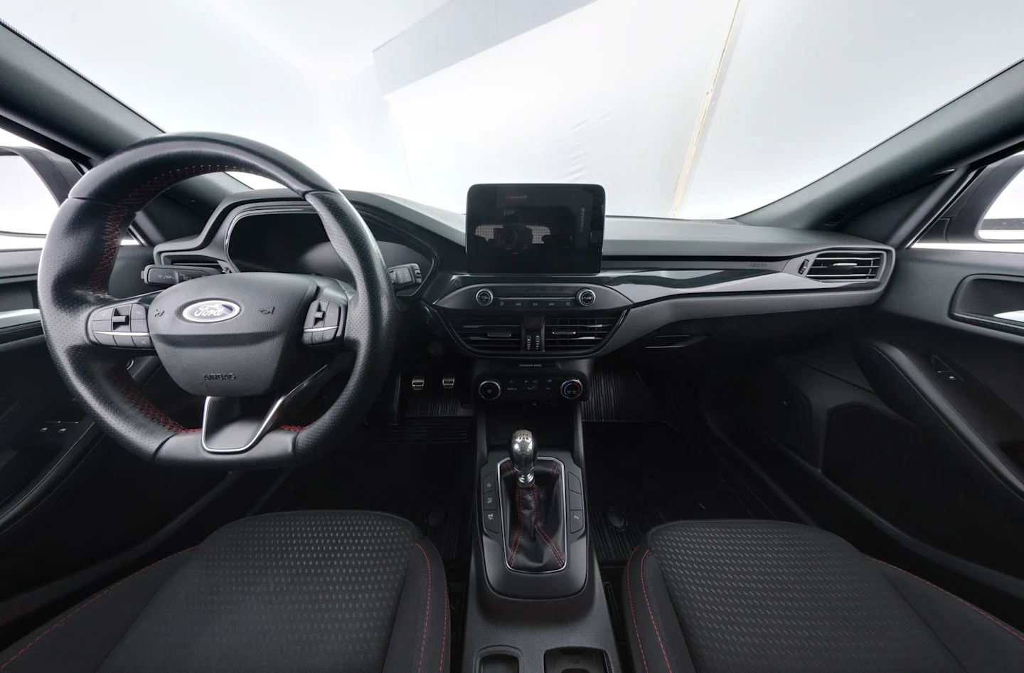Car Image - 95UvpQgFY54XBcELCgm8D