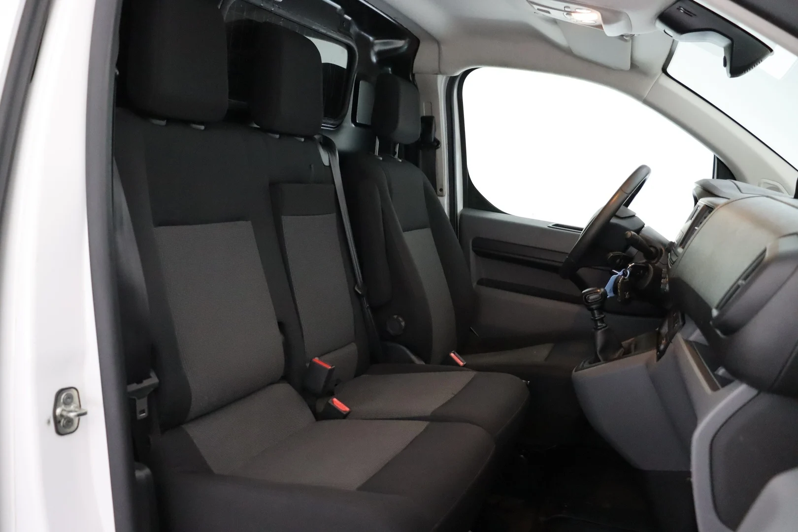 Car Image - 5U22fuOinJJvJ3gYC2J7kK
