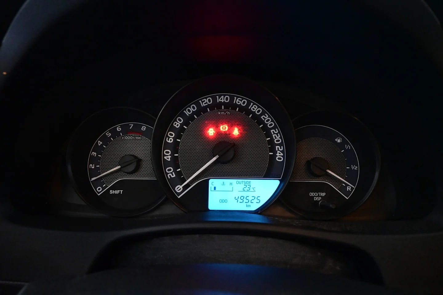 Car Image - 1FgCoj7BS8nRP833VPyLqE
