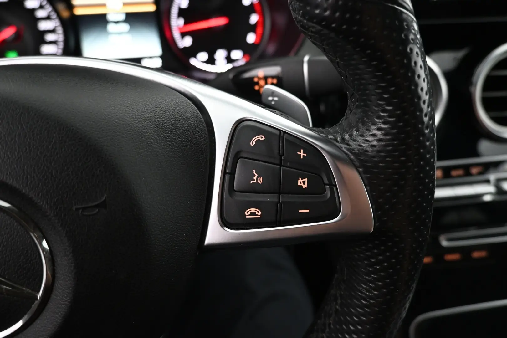 Car Image - 5I6QvD6NHEatTZWDhsLR91