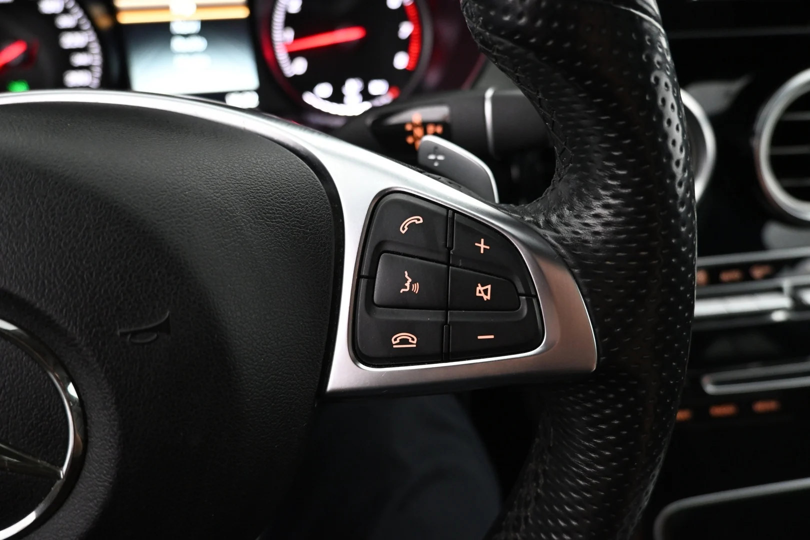 Car Image - 5I6QvD6NHEatTZWDhsLR91