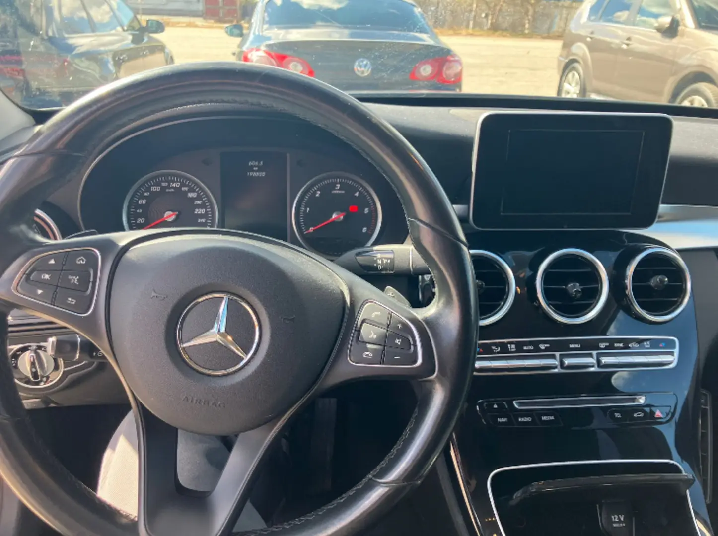 Car Image - SvbLwU5cJP25CmtrokVMd