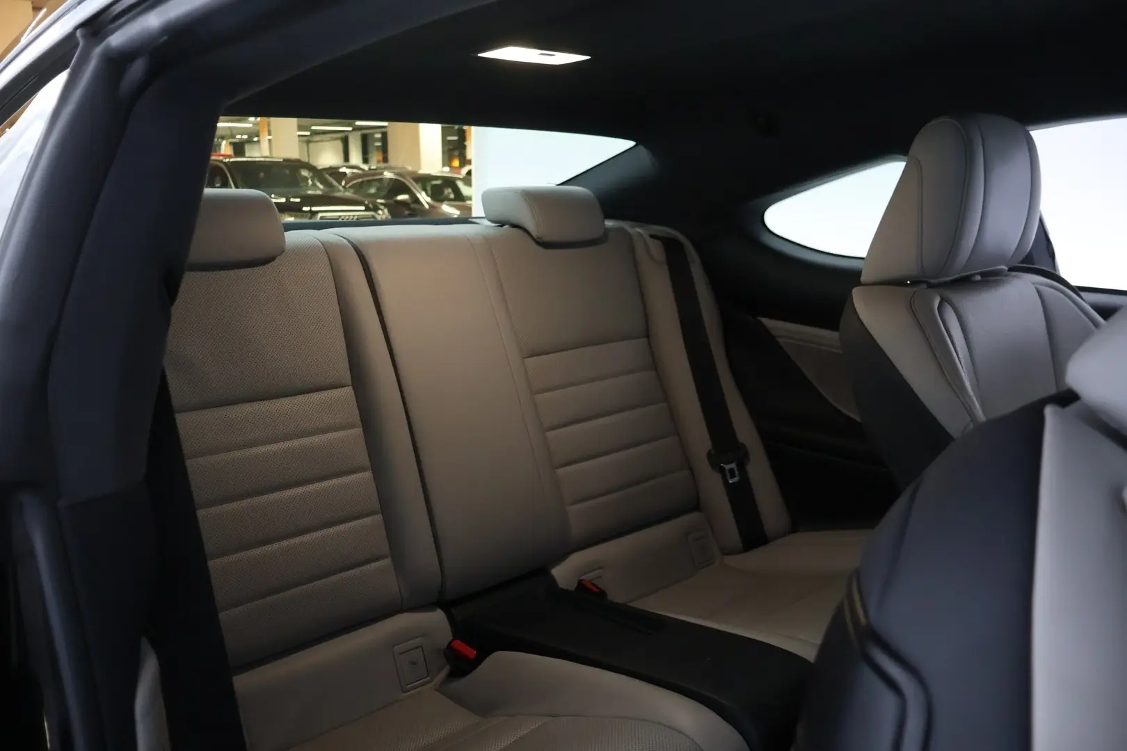 Car Image - 3djBWSpEVwTixKvz6j4dFS
