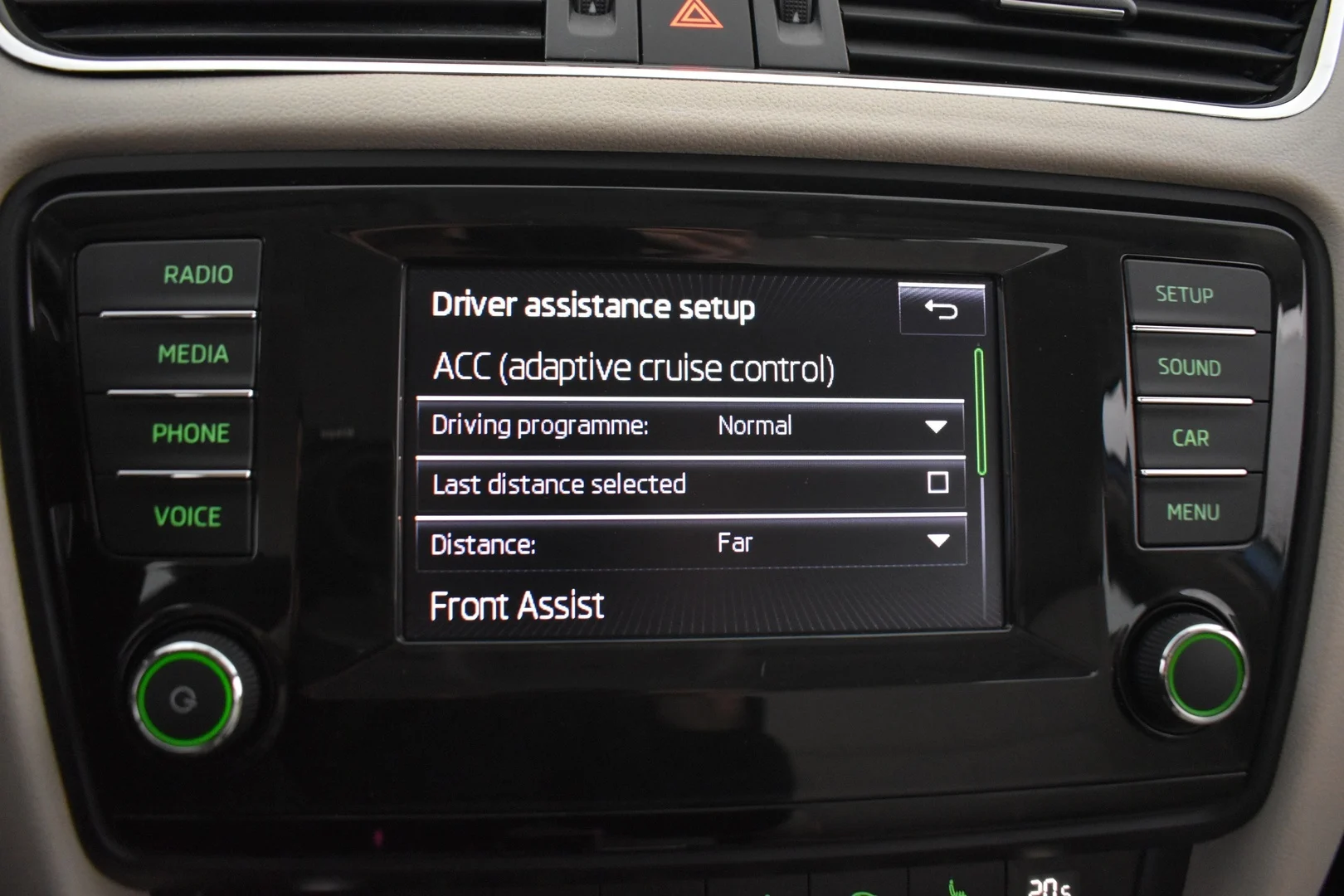 Car Image - 1YcPP6LFXDmxRB0YGDuGXX