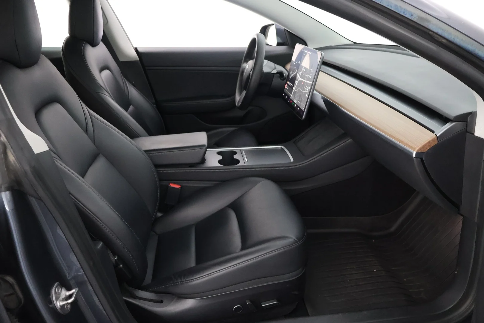 Car Image - 6i4pyMcM48vJc82TNuJrB8
